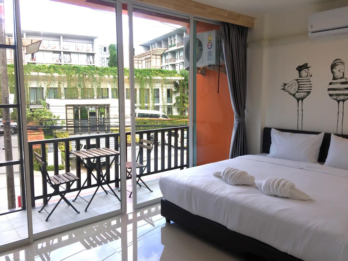 Dwell Phuket Airport Hotel At Naiyang Nai Yang Bagian luar foto